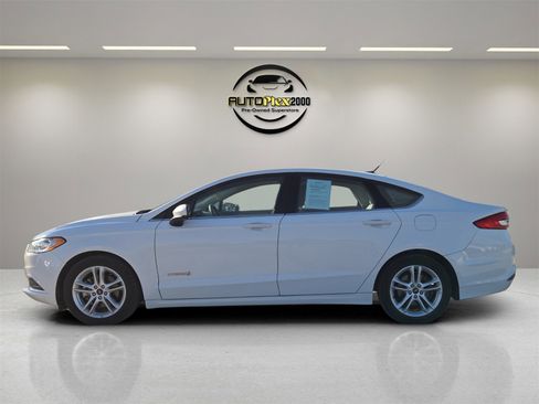 Used 2018 Ford Fusion S image 4