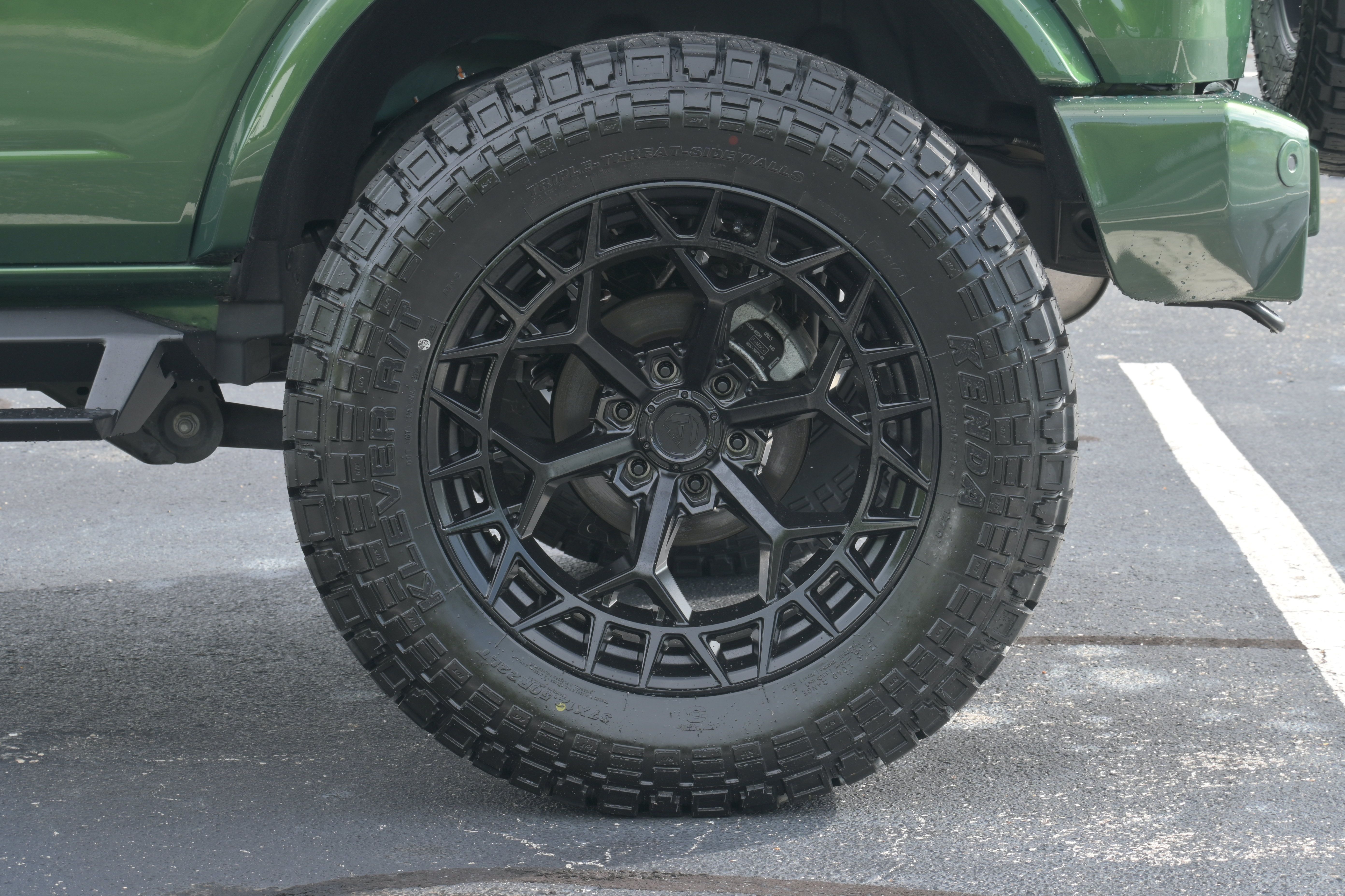 Used 2025 Ford Bronco Outer Banks AWD/4WD image 37
