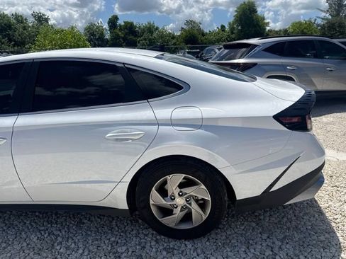 Used 2025 Hyundai Sonata SE FWD image 9