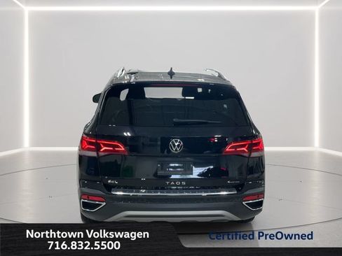 Certified 2023 Volkswagen Taos SEL AWD/4WD image 4