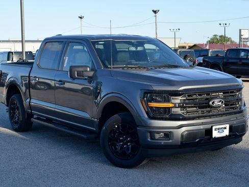 New 2026 Ford F150 XLT w/ Equipment Group 302A MID image 3