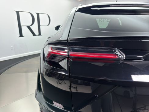 Used 2023 Lamborghini Urus S AWD/4WD image 15
