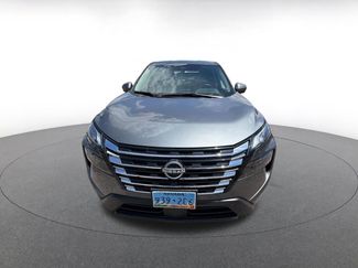 Used 2025 Nissan Rogue SV FWD video 2