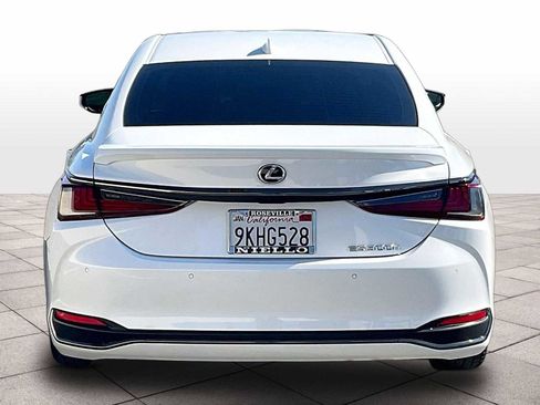 Used 2024 Lexus ES 300h F Sport FWD image 7