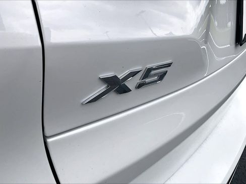 Certified 2025 BMW X5 sDrive40i w/ M Sport Package RWD image 9