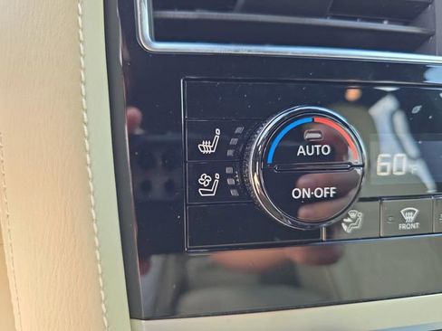 Used 2024 INFINITI QX80 Sensory AWD/4WD image 19