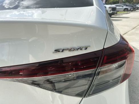 Used 2025 Honda Civic Sport image 16