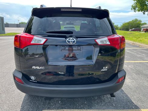 Used 2015 Toyota RAV4 LE AWD/4WD image 4