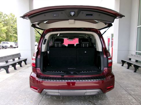 Used 2022 Nissan Armada Platinum w/ Captain's Chairs Package AWD/4WD image 24