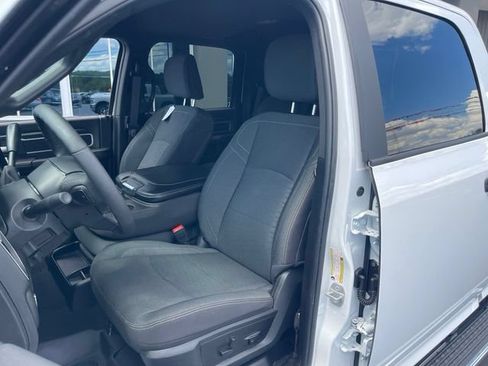 Used 2025 RAM 2500 Big Horn AWD/4WD image 10