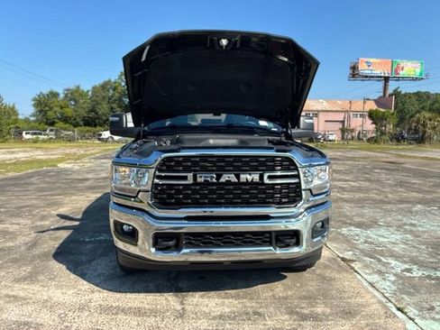 Used 2024 RAM 2500 Big Horn AWD/4WD image 20