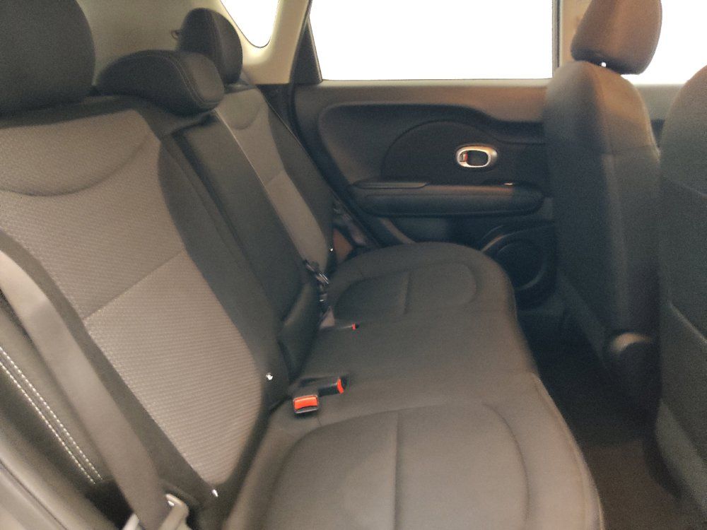 Used 2018 Kia Soul + FWD image 19