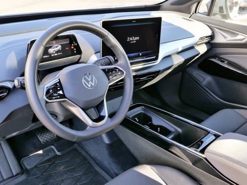 Used 2024 Volkswagen ID.4 Pro S image 17