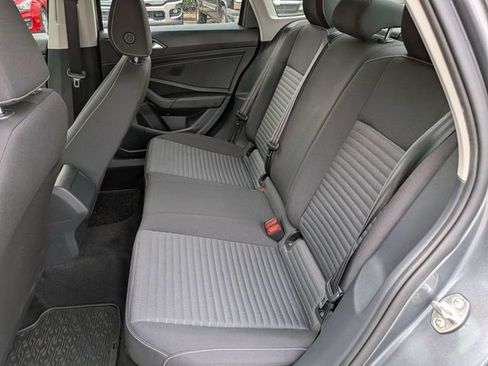 Used 2022 Volkswagen Jetta S FWD image 12