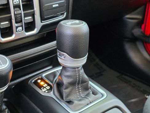 Used 2025 Jeep Wrangler Unlimited Sport AWD/4WD image 33