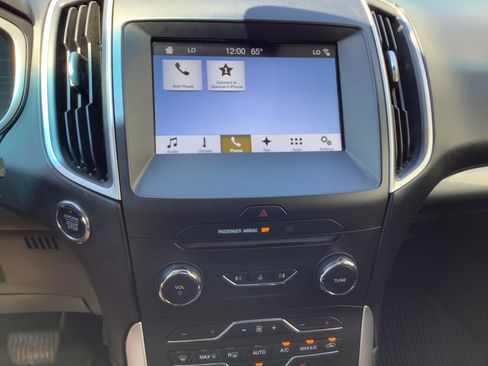 Used 2018 Ford Edge SEL w/ Equipment Group 201A AWD/4WD image 18