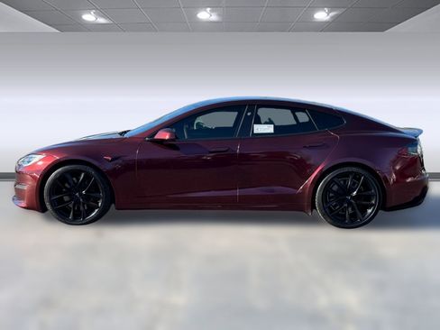 Used 2021 Tesla Model S Plaid image 2