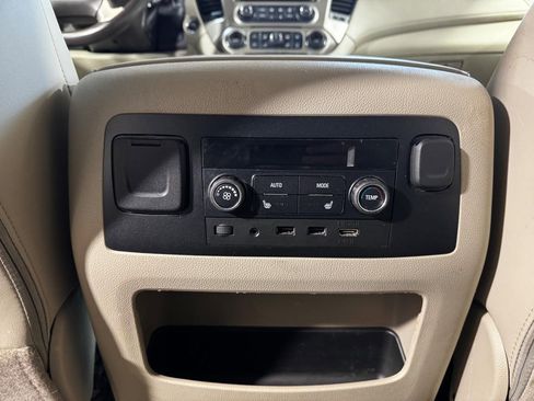 Used 2019 GMC Yukon Denali w/ Denali Ultimate Package image 16