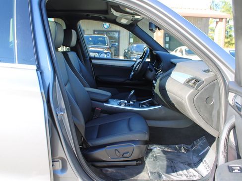 Used 2016 BMW X3 xDrive28d image 17