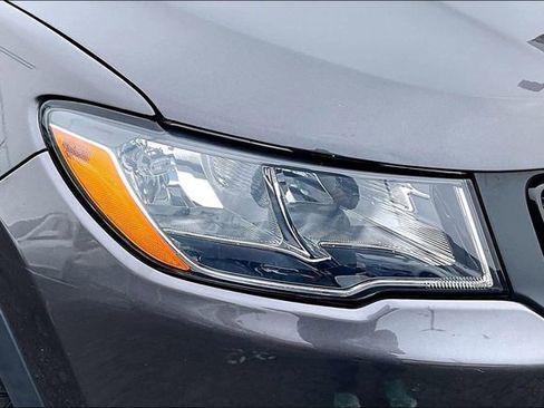 Used 2021 Jeep Compass Latitude w/ Sun and Sound Group image 27