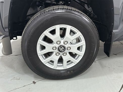 Certified 2024 Toyota Tacoma SR image 24