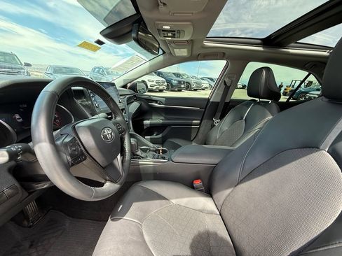 Used 2024 Toyota Camry XSE FWD image 16