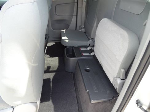 Used 2012 Toyota Tacoma 4x4 Access Cab SR5 image 28