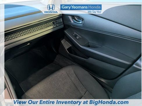 Certified 2023 Honda Accord LX image 15