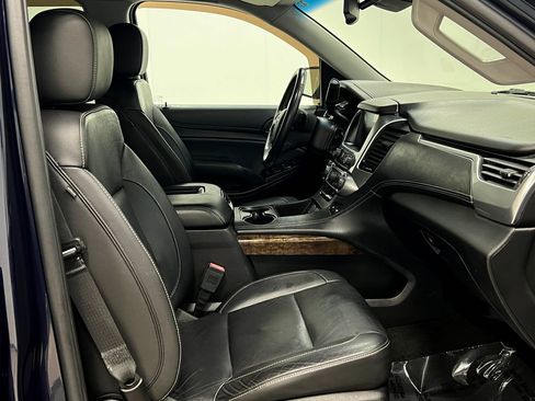 Used 2018 Chevrolet Tahoe LT w/ LT Signature Package AWD/4WD image 38