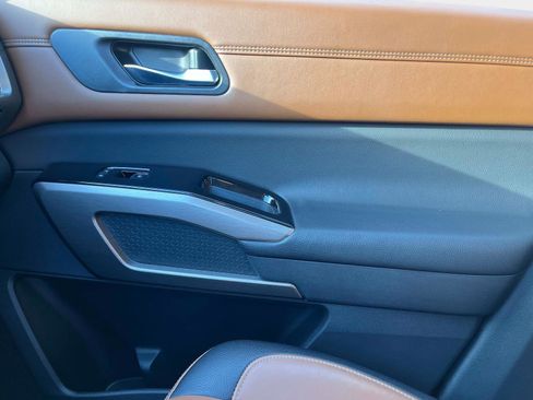 Certified 2023 Nissan Pathfinder Platinum w/ Lighting Package (N93) image 22