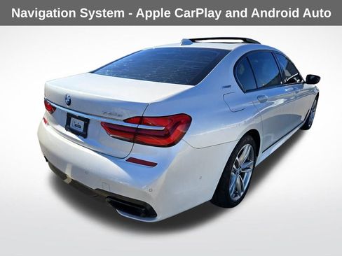 Used 2018 BMW 740e xDrive w/ M Sport Package image 9