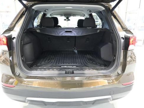 Used 2023 Chevrolet Equinox LT image 27