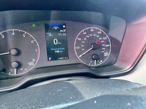 Used 2025 Toyota Corolla LE image 20