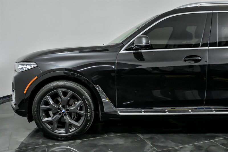 Used 2019 BMW X7 xDrive40i w/ Premium Package AWD/4WD image 6