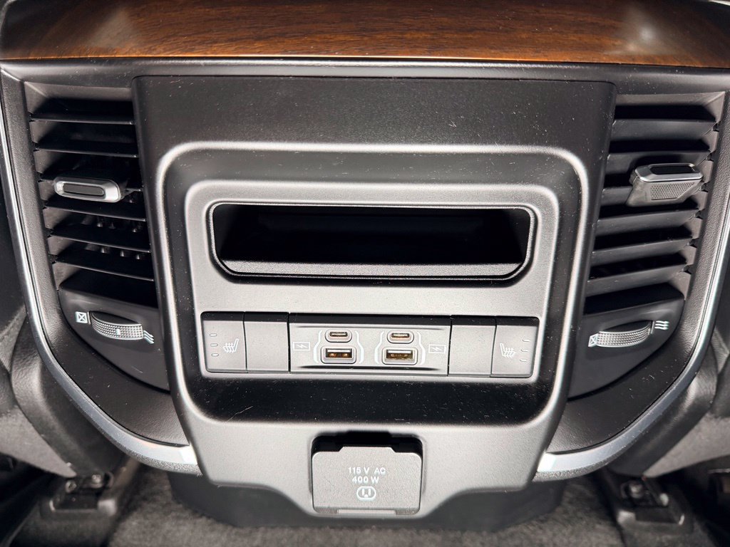 Used 2021 RAM 1500 Laramie AWD/4WD image 13