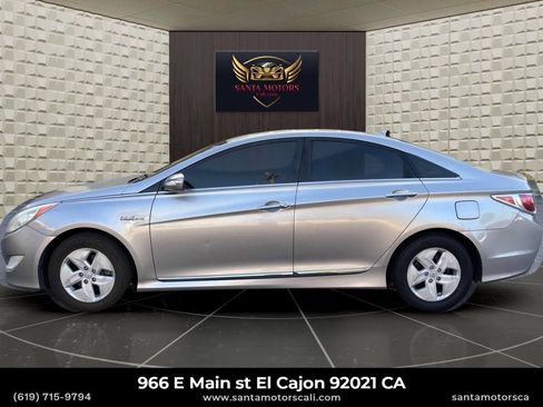 Used 2012 Hyundai Sonata Hybrid w/ Leather Pkg FWD image 6