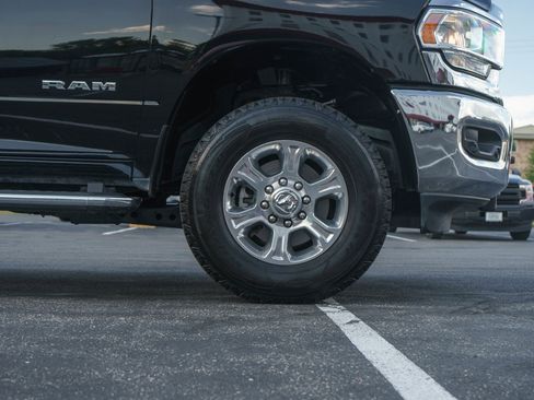 Used 2024 RAM 2500 Big Horn w/ Safety Group AWD/4WD image 10