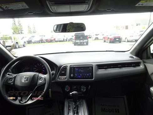 Used 2021 Honda HR-V Sport image 23
