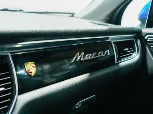 Used 2018 Porsche Macan image 15
