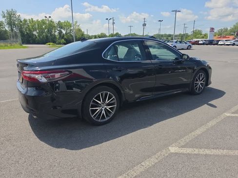 Used 2023 Toyota Camry XLE AWD/4WD image 4