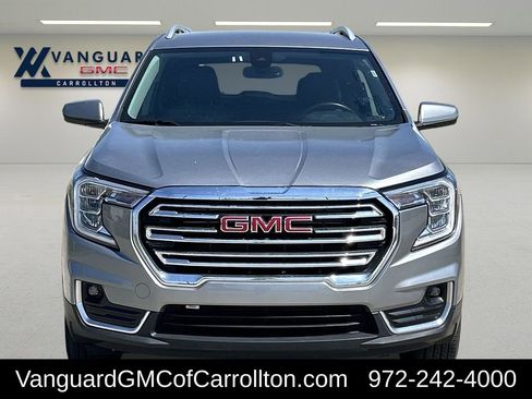 Used 2023 GMC Terrain SLT image 3