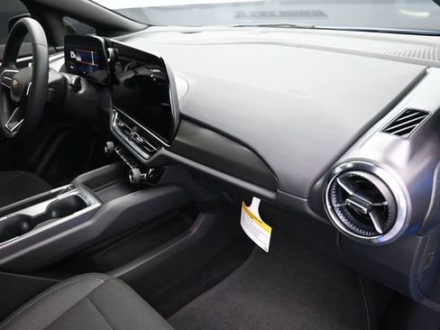 New 2026 Chevrolet Equinox EV LT w/ Midnight Package FWD image 38