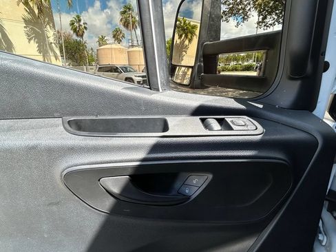 Used 2021 Mercedes-Benz Sprinter 4500 image 10