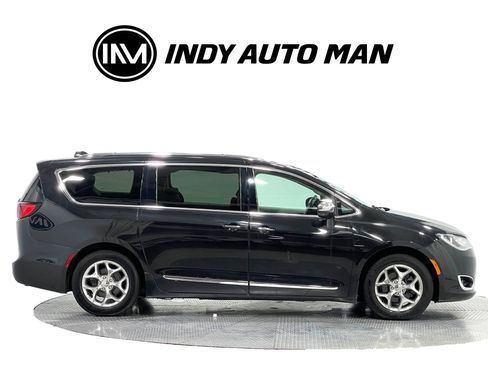 Used 2019 Chrysler Pacifica Limited FWD image 3