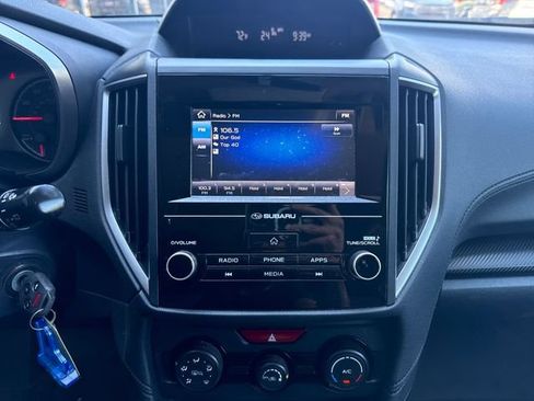 Used 2018 Subaru Crosstrek 2.0i Premium AWD/4WD image 21