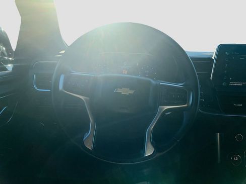Used 2024 Chevrolet Suburban LT AWD/4WD image 29