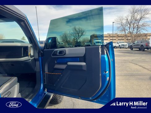 Used 2022 Ford Bronco Badlands image 16