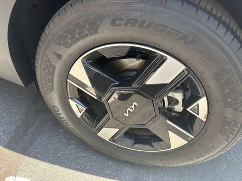 Used 2026 Kia Sportage LX FWD image 30