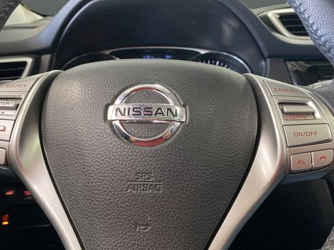 Used 2015 Nissan Rogue SL w/ SL Premium Package FWD image 16