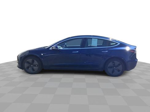 Used 2019 Tesla Model 3 Mid Range image 5
